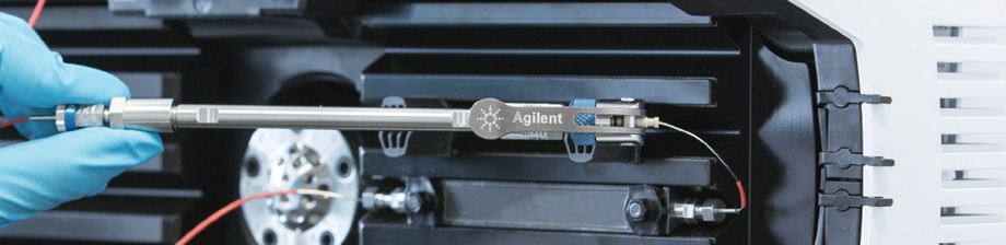 工具がいらない Agilent A-Line クイックコネクトフィッティングは、130 MPa でもデッドボリュームのない流路接続実現します。新しいクイックコネクト熱交換器 (1.0、1.6、3.0 µL 用) は数秒で設置できます。
